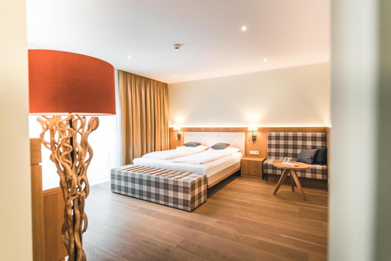 Das Salvator Iris Porsche Landhotel Friesach  Εξωτερικό φωτογραφία