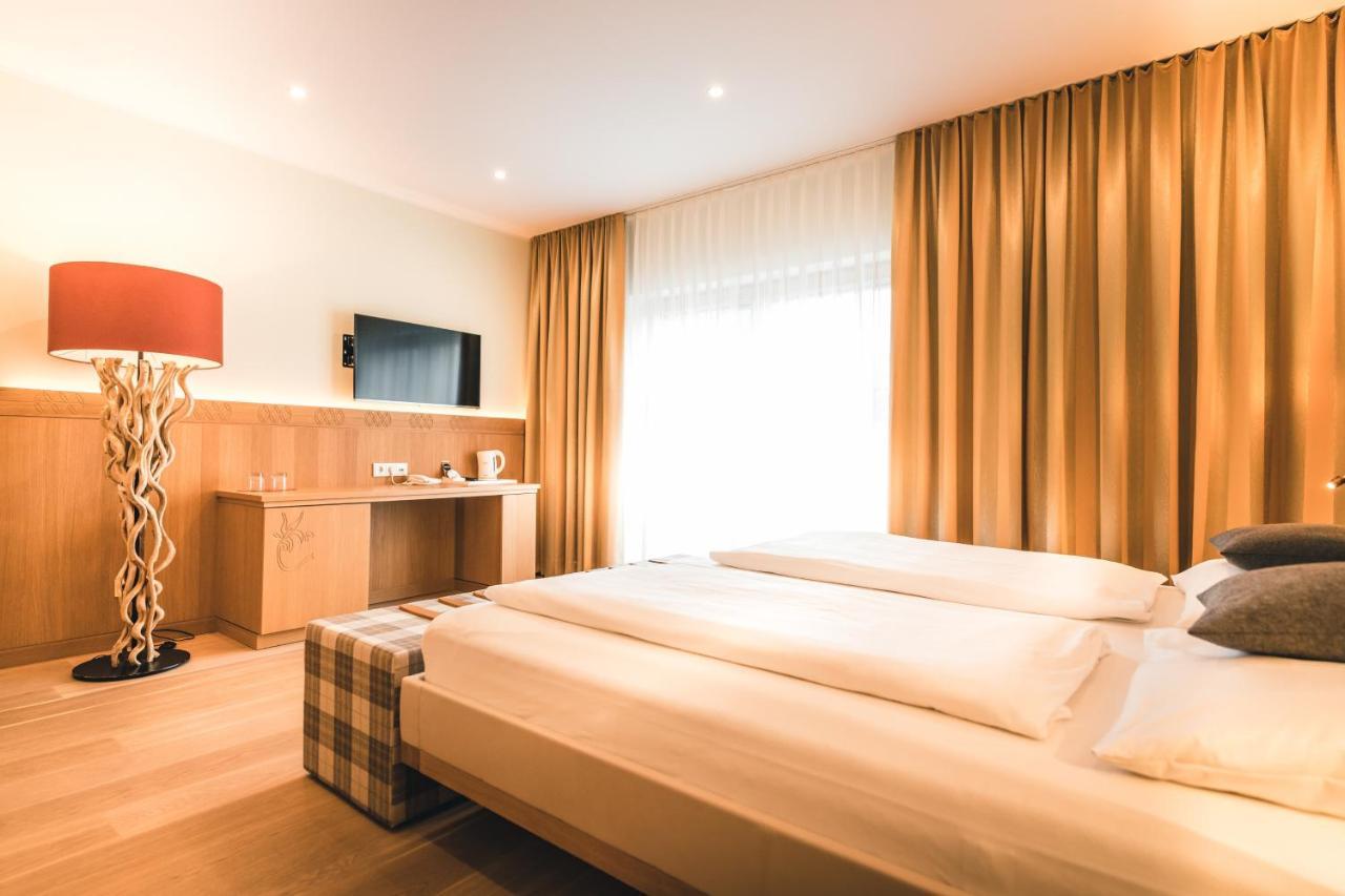 Das Salvator Iris Porsche Landhotel Friesach  Εξωτερικό φωτογραφία